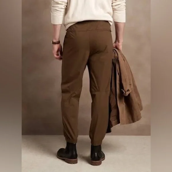 Banana Republic slim motion tech jogger, medium, brown - Picture 3 of 8
